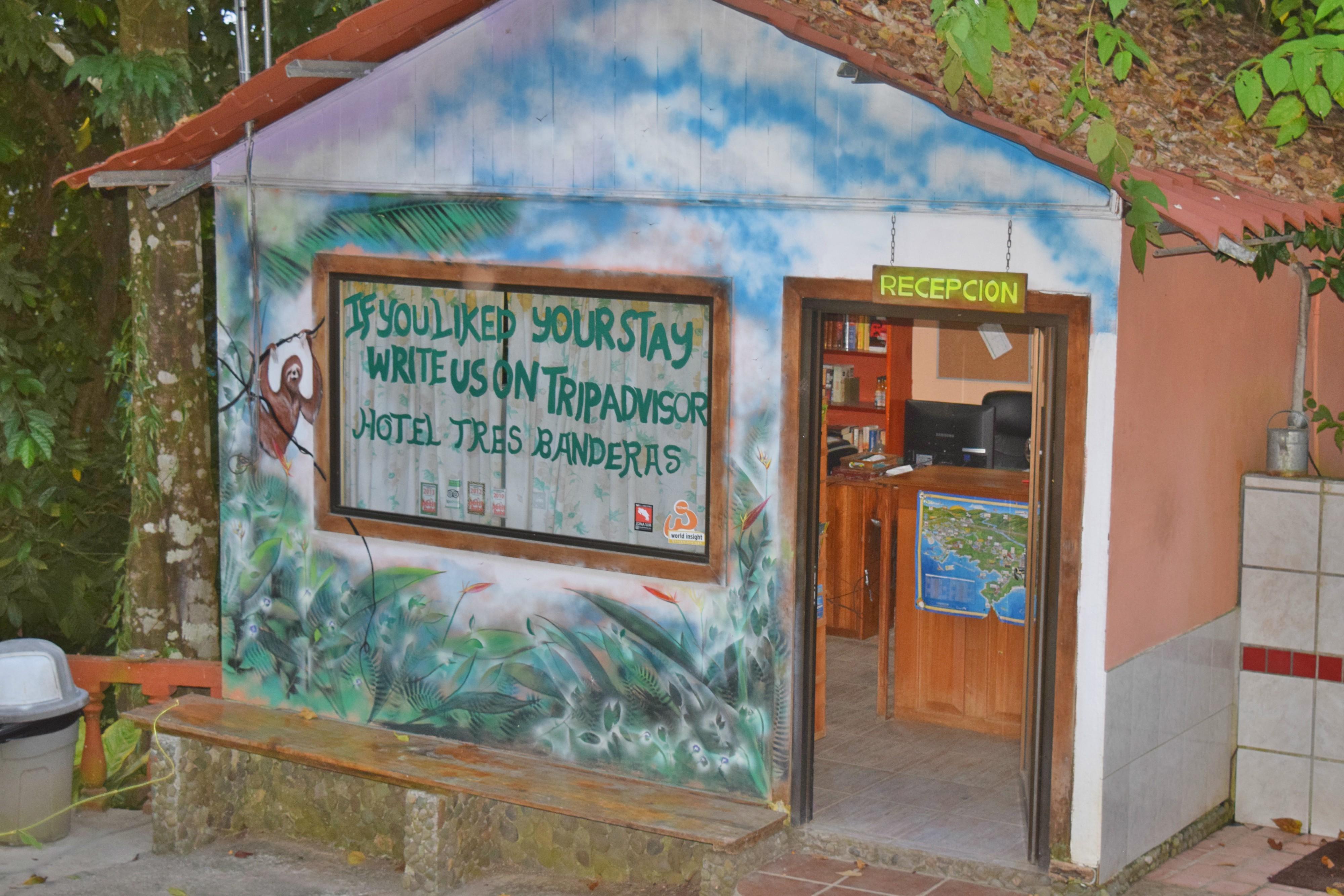 Hotel Tres Banderas Manuel Antonio Esterno foto